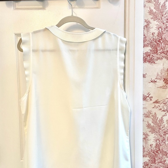 BODEN sleeveless blouse with pleated neck and arm details. Size 16 US - Picture 3 of 3